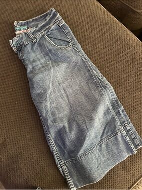 American Eagle Outfitters Women's Blue Denim Crop Jeans